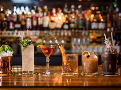 Melbourne's Best Cocktail Bars, Lounges & Pubs.